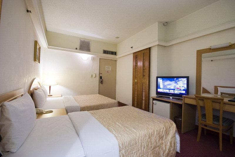 Oriental Hotel Тайнань Экстерьер фото